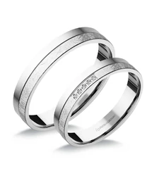 UH208C KARIKAGYŰRŰ CIRKÓNIA KŐVEL